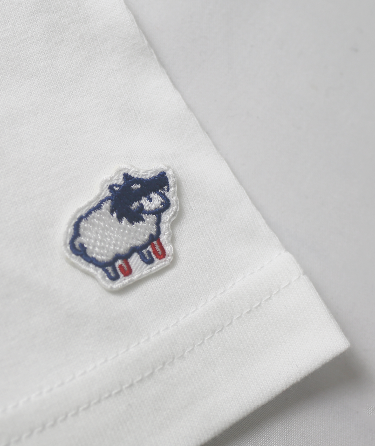 Bluff Made Real chest Design__LONG-SLEEVE T-SHIRT