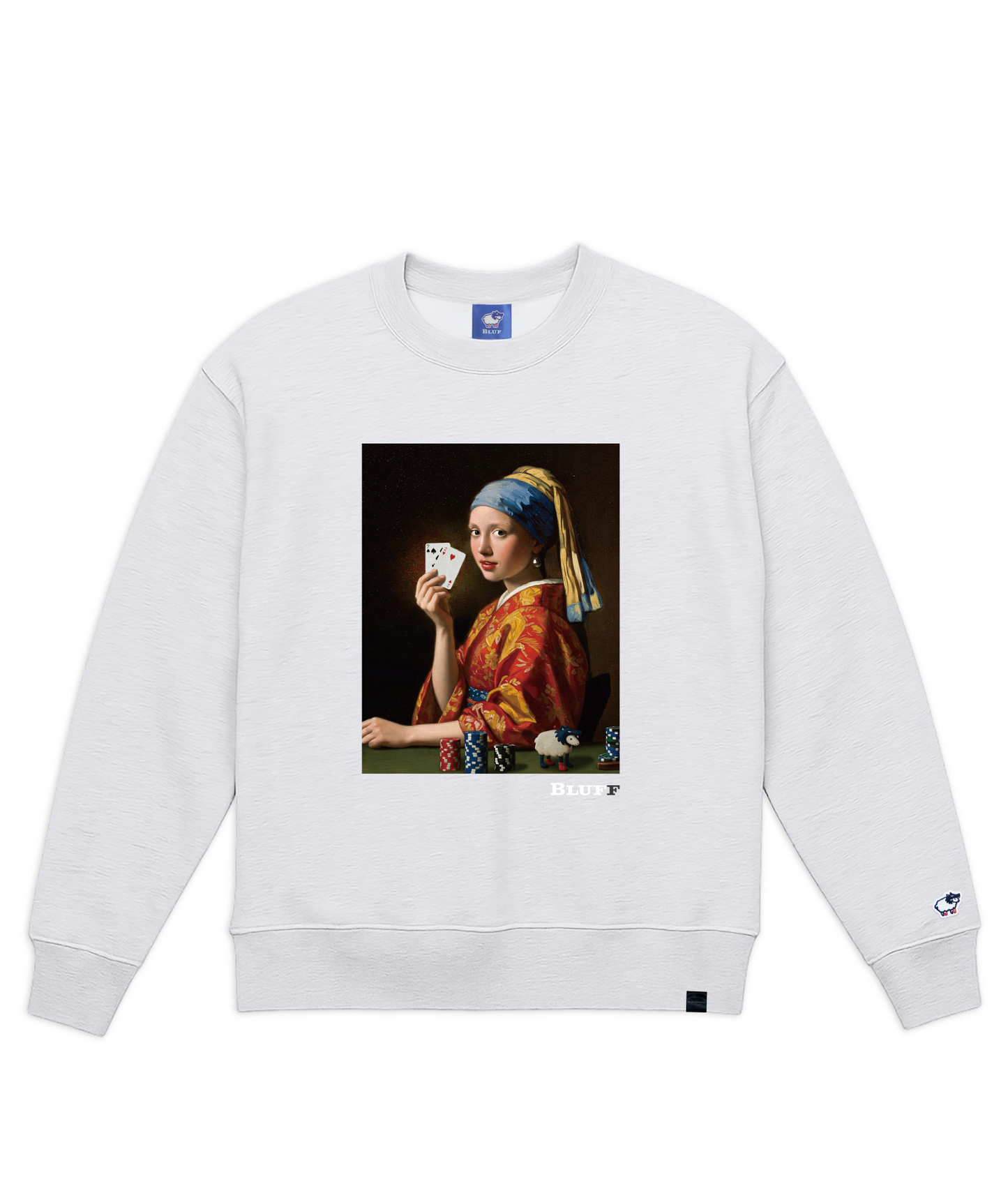Woman wearing KIMONO_COLOR SWEAT