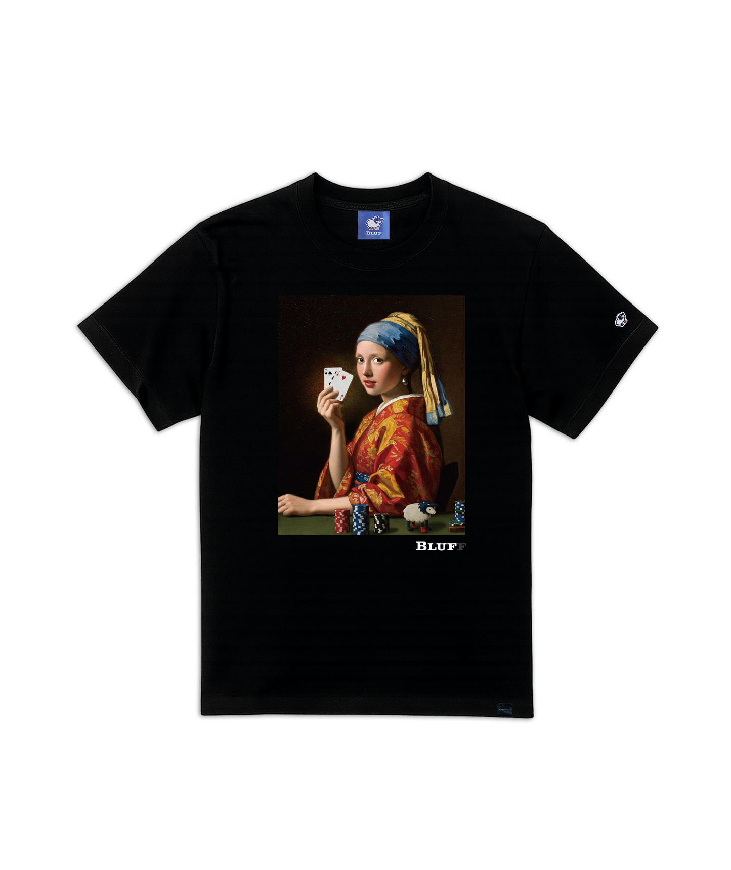 Woman wearing KIMONO Color_T-SHIRT
