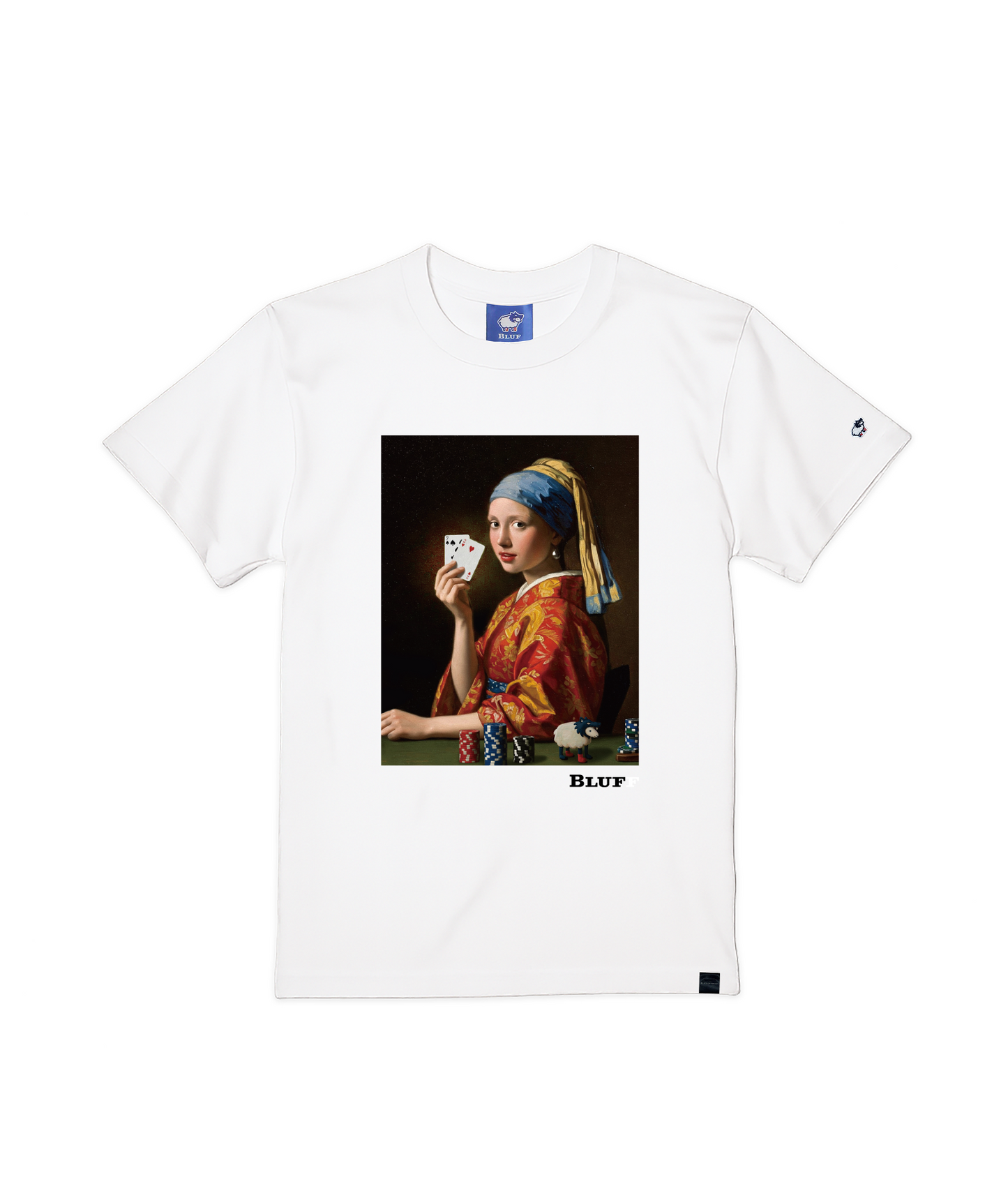 Woman wearing KIMONO Color_T-SHIRT