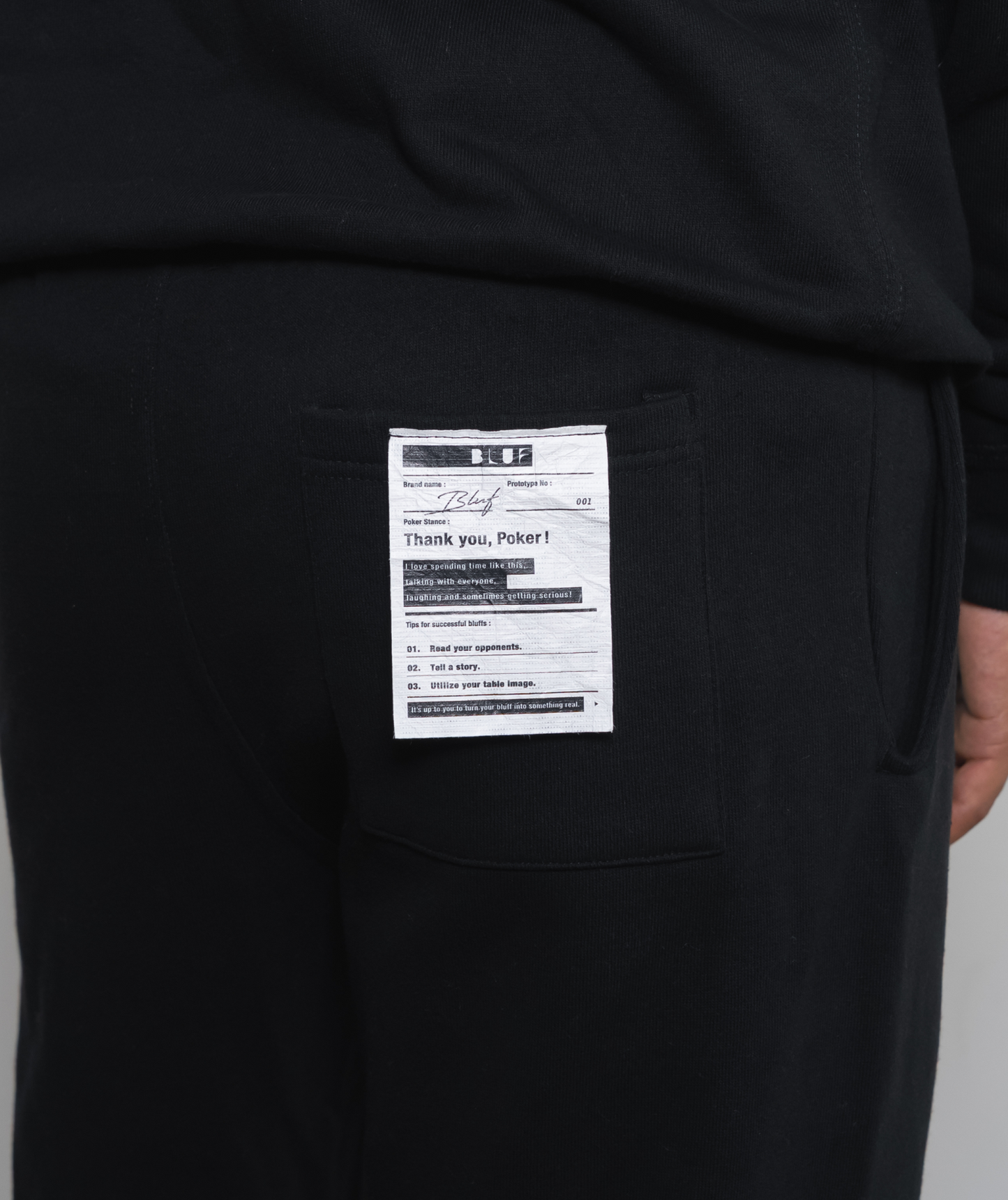 PATCH_SWEATPANTS