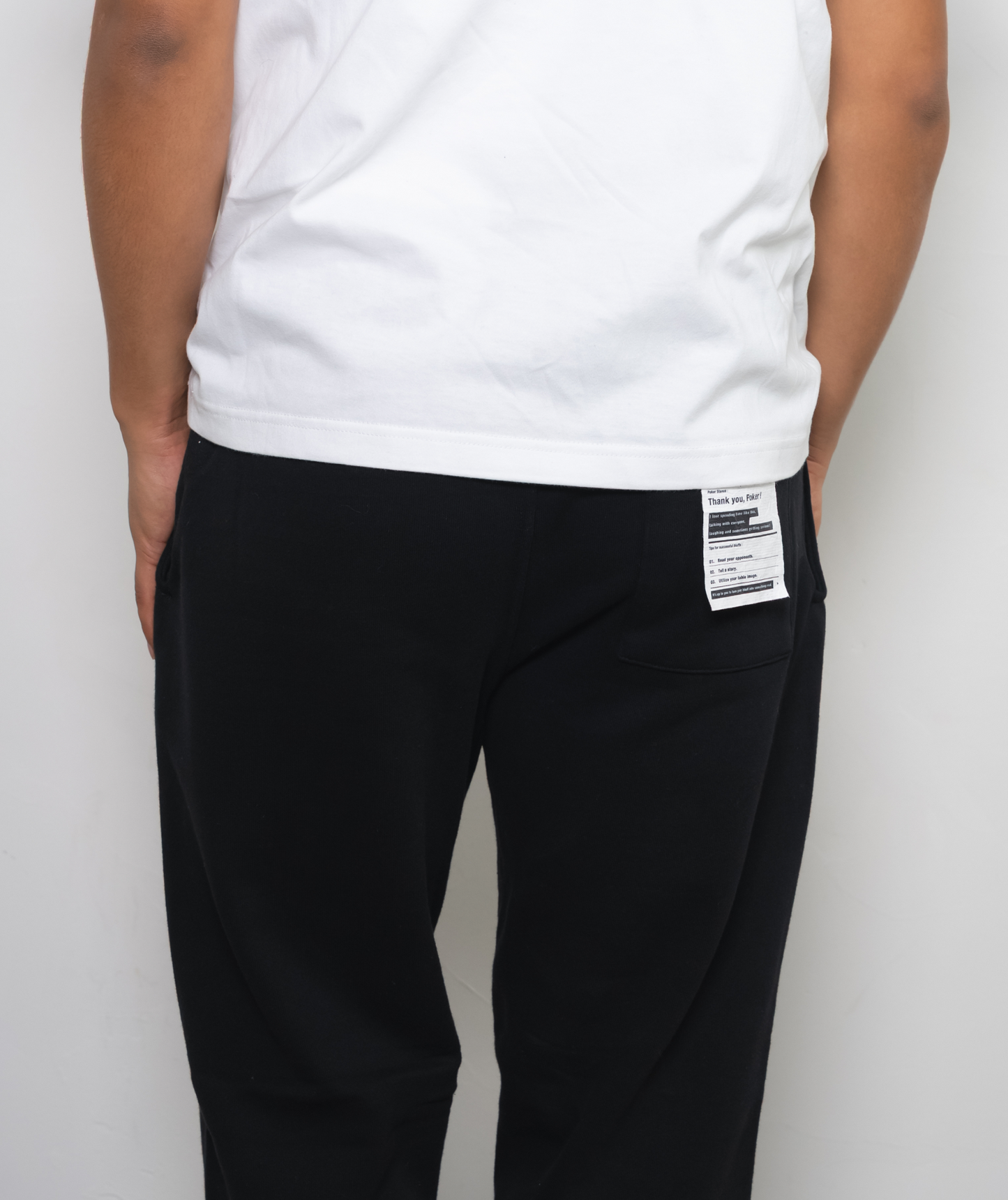 PATCH_SWEATPANTS