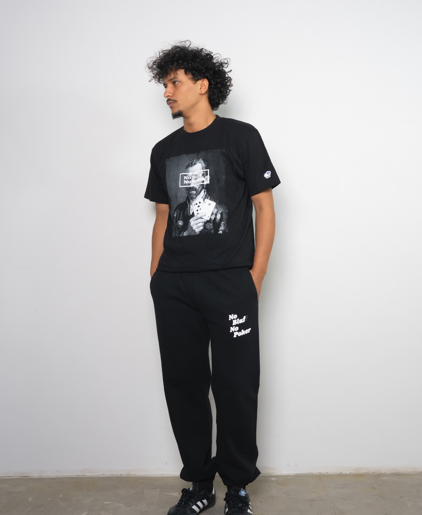 Man wearing KIMONO_T-SHIRT